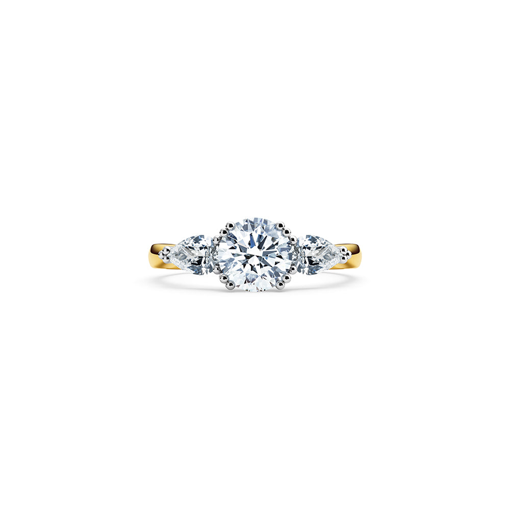 Skagi Diamond Ring - 18k Gold  